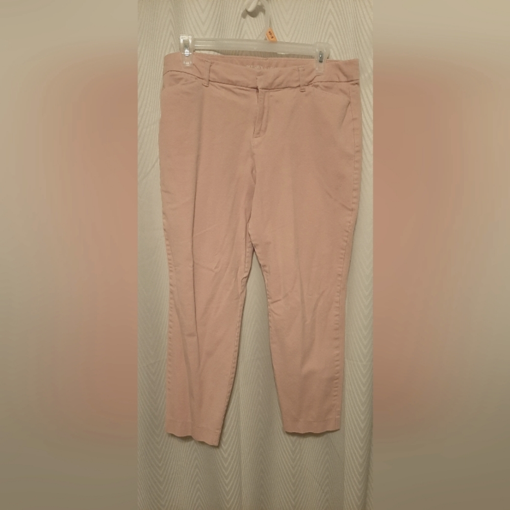 Old Navy mid rise Pixie Ankle/sz 14/ pink paradigm